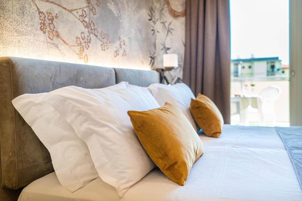 Hotel Excelsior Бибионе Экстерьер фото